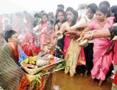 Chhath Mahaparv concludes after offering Arghya to rising sun