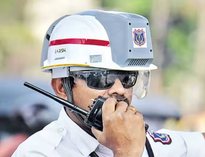 lucknow-cops-get-ac-helmets-on-trial-basis