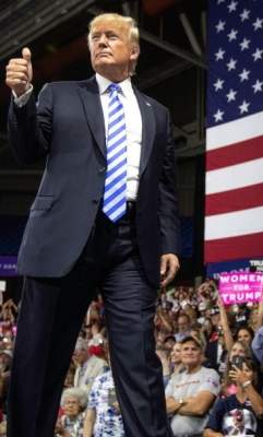 Trump storms into Florida to oust rival DeSantis from 2024 race
