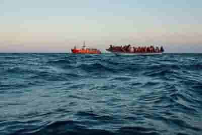 Aid ship carrying migrants sent around Sicily to dock