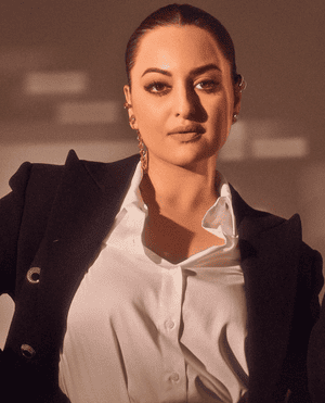 Sonakshi Sinha's acting mantra: I arrive on set, face the camera, and character comes alive for me