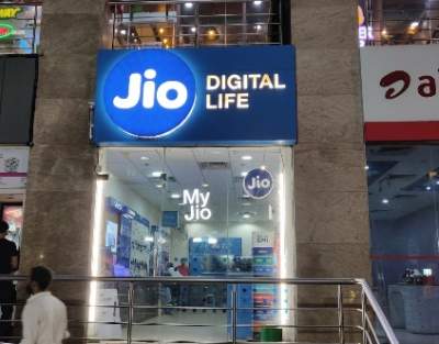Jio's 'Made-in-India' 5G solution ready: Mukesh Ambani