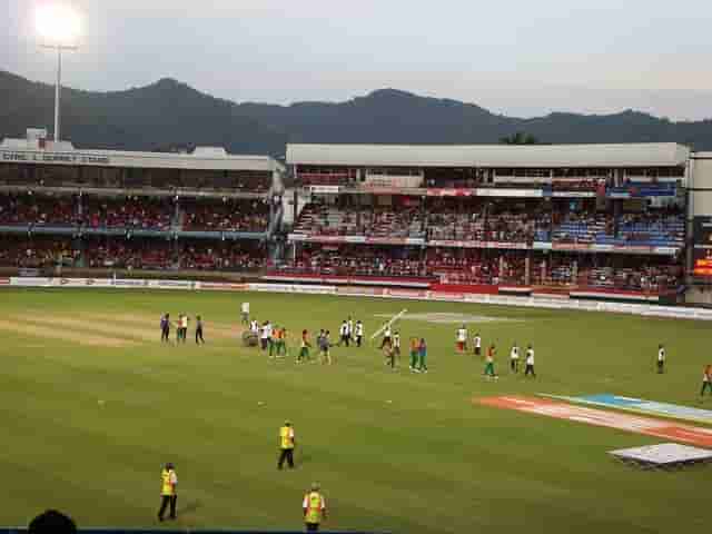 4th Test: Rain washes off first session of Day 4