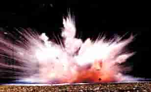 Youth explodes bomb in dispute after drinking alcohol in Sukhdevnagar, Ranchi, one injured