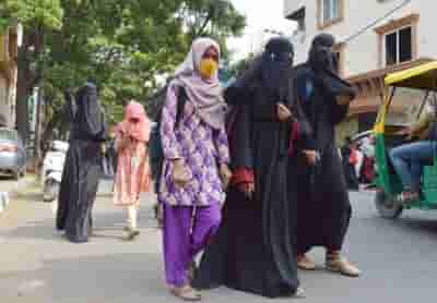 Death threats to K'taka judges over hijab verdict; 2 arrested
