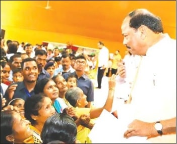 Raghubar asks people top remain away from divisive forces