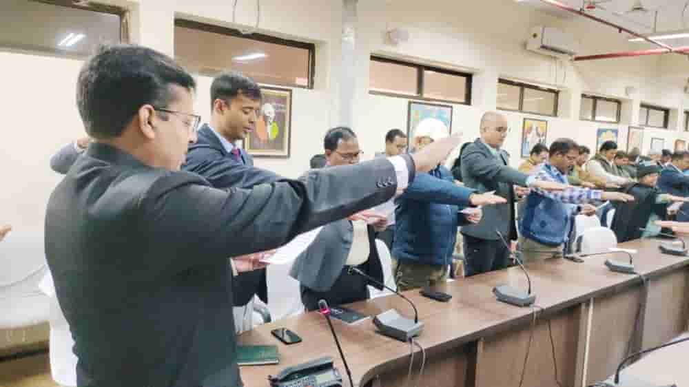 National Voters' Day, Ranchi DC administered oath to officials and personnel