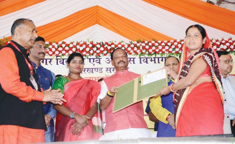 10.44 lakh poor provided homes by government: Raghubar
