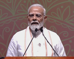 pm-modi-urges-people-to-not-get-upset-with-insulting-language-used-against-him-by-congress