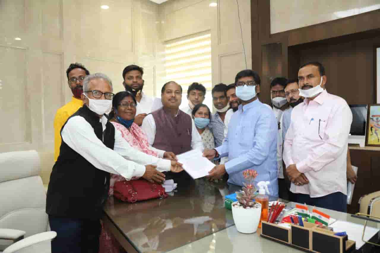 Different delegations meet  Chief Minister in Vidhan Sabha over their issues and demands