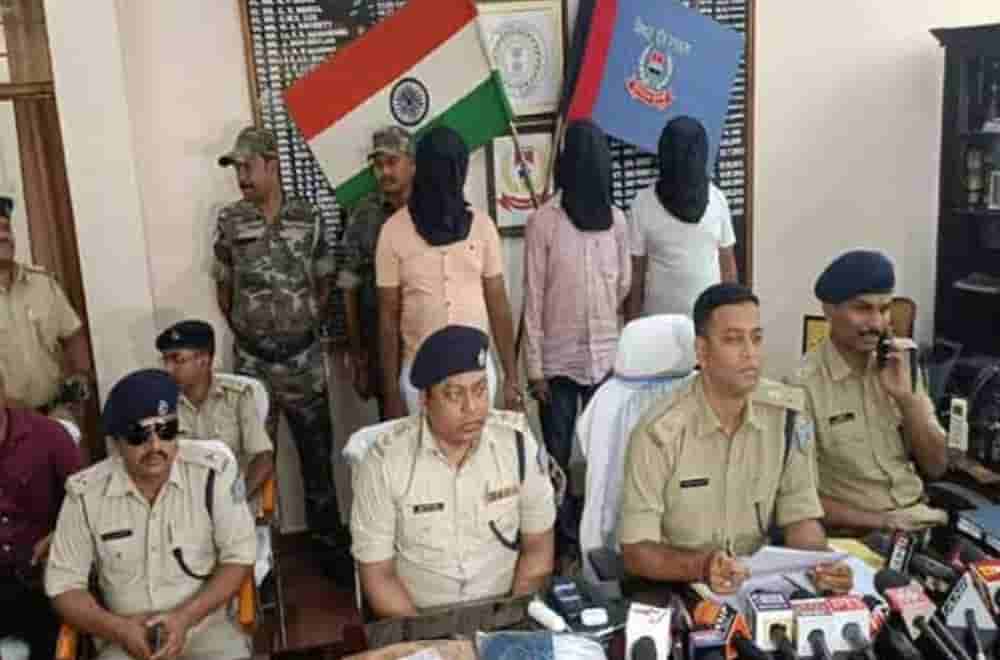 Juice centre owner-staff murder case solved by Ranchi police, arrested three including the main accused, weapons recovered