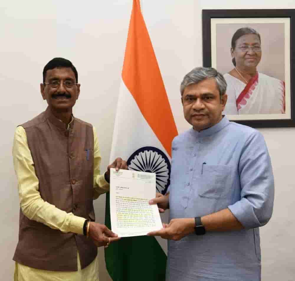 Vande Bharat Express will run between Ranchi-Howrah soon - Railway Minister