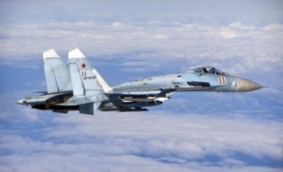 Russia sends fighter jet to escort French military planes near border
