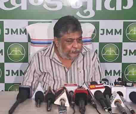 As defeat is in sight in Dumri, Babulal Marandi is making absurd allegations: JMM