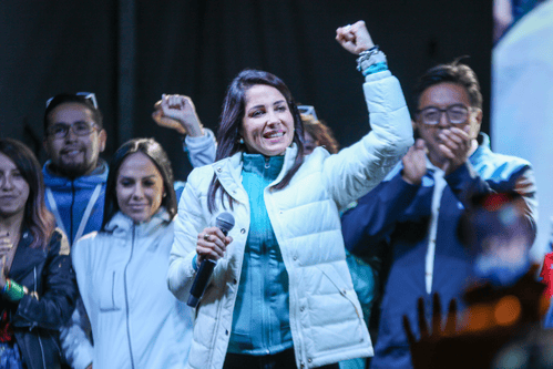 2 frontrunners projected to enter Ecuador's presidential run-off