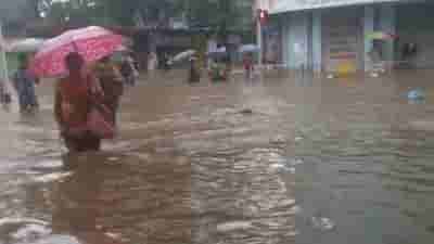 Rains pound Mumbai, schools ordered shut