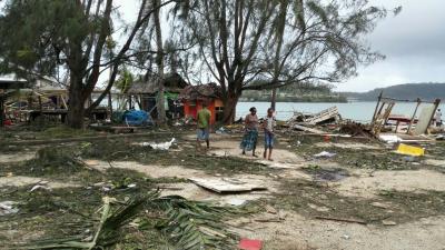 Vanuatu reels from twin cyclones, earthquakes