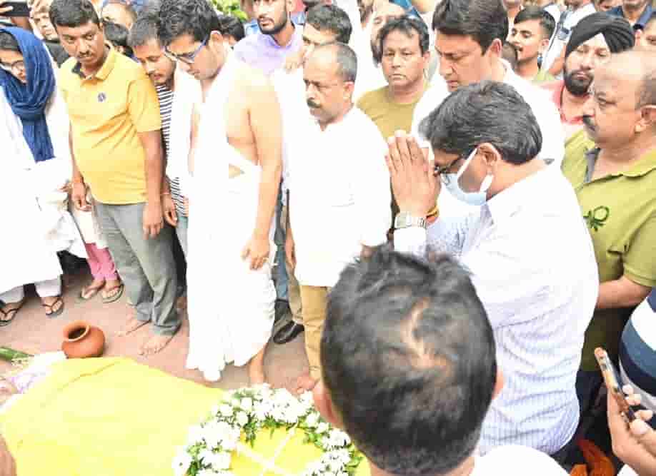 Former JPSC Chairman and Ex-IPS Amitabh Choudhary cremated with state honours