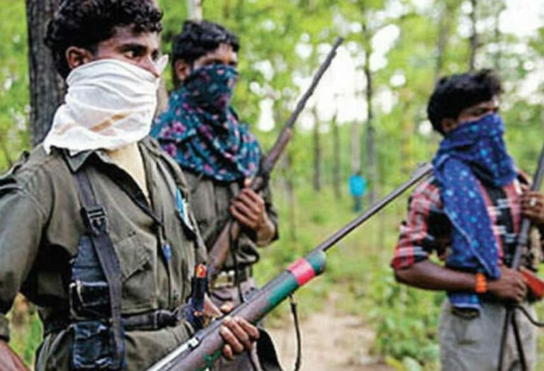 Area commander of CPI Maoists surrenders before Jharkhand Police